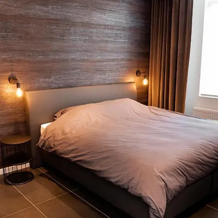 Boonuz Guesthouse, Luxe Duplex In Centrum Met Prive Lounge Terras En Ir Sauna * Ypres