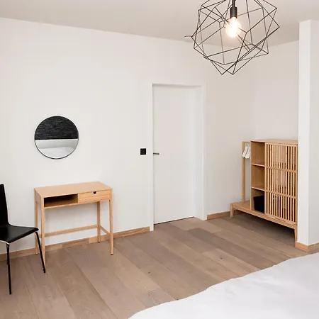 Boonuz Guesthouse, Luxe Duplex In Centrum Met Prive Lounge Terras En Ir Sauna *